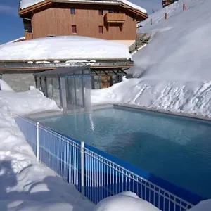 https://appartement-valmeinier-6-personnes.hotels-rhonealpes.com